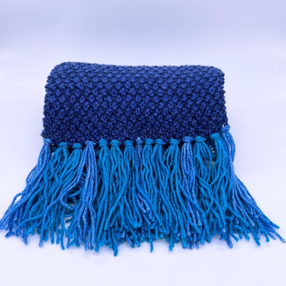 'Into the Deep Blue Sea' fringed scarf in moss stitch - hand knit, new. - Picture 8 of 8